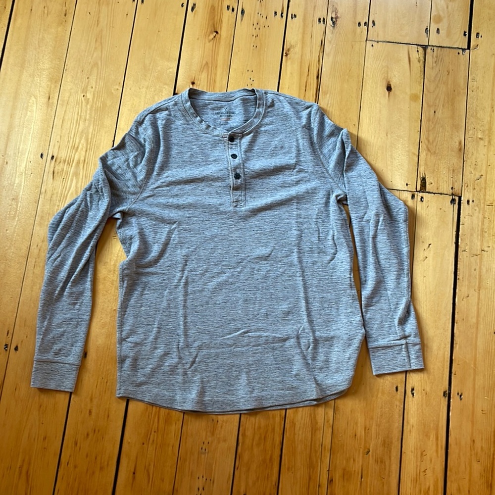 Men’s long sleeve Henley